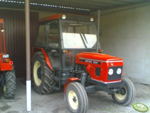 Zetor 7011