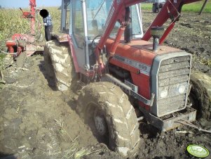 Massey Ferguson 699