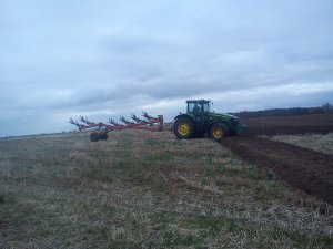 John Deere 7730 & Kuhn