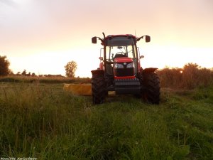 Kubota M7040