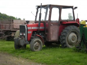 Massey Ferguson 255