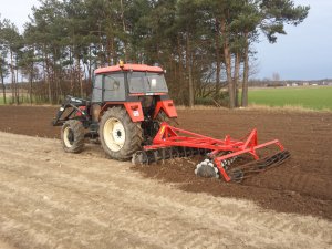 Zetor 7745 z talerzówką
