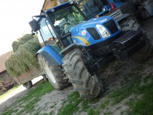 New Holland t5060