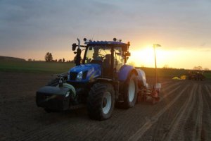 New Holland T6080