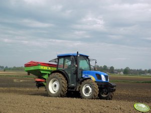 New Holland T4020 + Unia Group MXL 1200