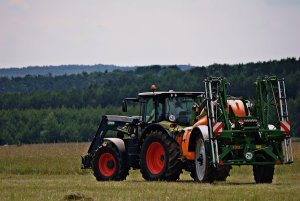 Claas Arion 620 + Amazone UX4200 Super