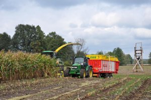 John Deere 5100R  & faro