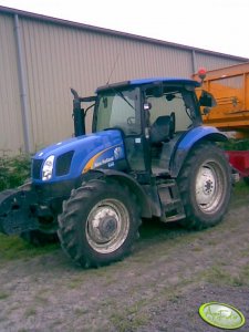 New Holland TS100A