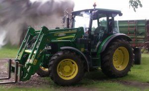 John Deere 5100R