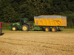 John Deere 7820 + Joskin Cargo