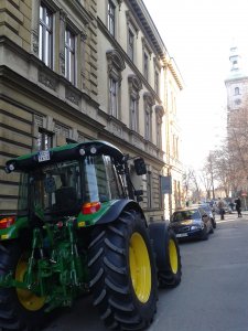 John Deere 5100r