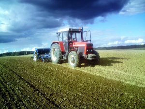 Zetor 8245 + agregat uprawowo-siewny