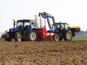 New Holland t6.150 + Gaspardo % New Holland tm120