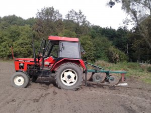 Zetor 5320 z pługiem