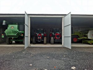 Massey Ferguson x 2