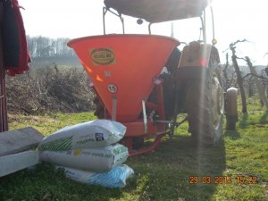 Ursus C-330 + rozsiewacz dexwal