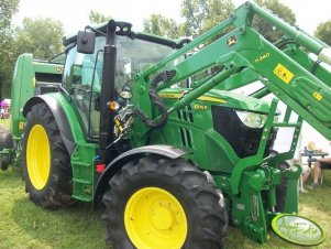 John Deere 6105R