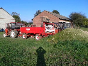 T-25a2 z ładowaczem & T-25a2 rozrzutnik obornika sipma 4t