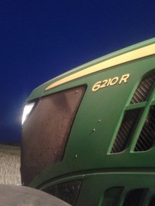 John Deere 6210R