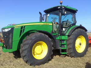 John Deere 8285 R