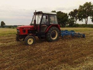 Zetor 7011 + agregat ścierniskowy