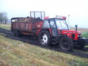 Zetor 7745 Turbo+ rozrzutnik