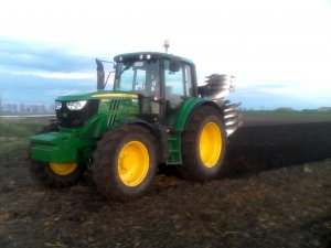 John Deere 6125m