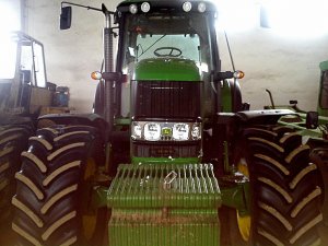 John Deere 7530