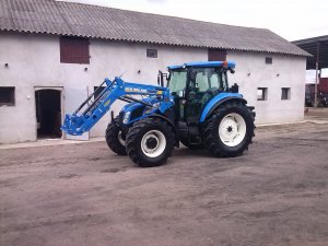 New Holland TD5.105