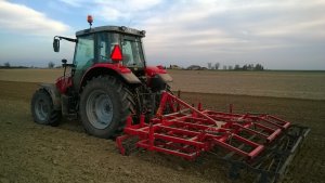 Massey Ferguson 5410 + agregat agro-factory 3,6 m