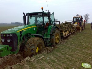 John Deere 8130