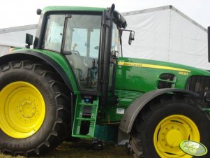 John Deere 6930