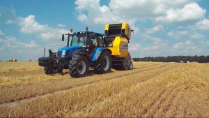 New Holand T5070 & New Holland BR7060