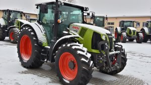 Claas Arion 420