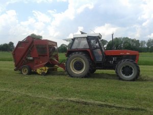 Zetor 12145 i New Holland 841