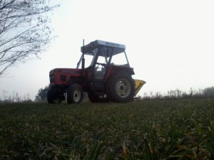 Zetor 5211 & rozsiewacz jar met