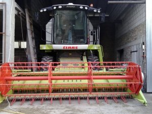 Claas Avero 240