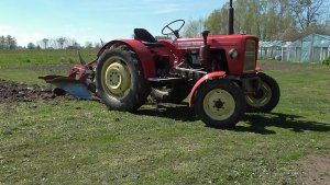 Ursus C-330 + Vogel Noot p 48