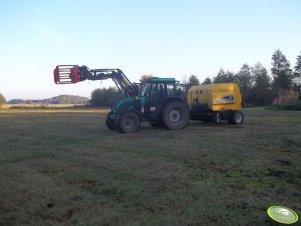 Valtra A83 & New Holland BR6090 Crop Cutter