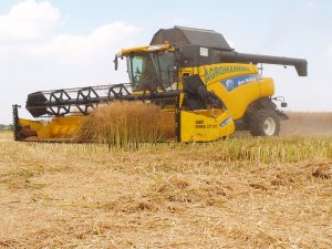 New Holland CR 9090