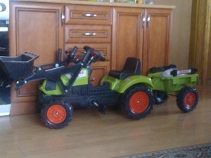 Traktorek Claas
