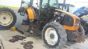 Renault ARES 550