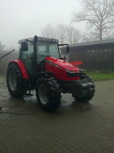 Massey Ferguson 5410 Dyna-4