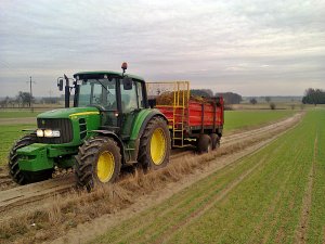 John Deere + Metal-Fach