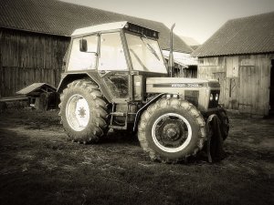 Zetor 7745
