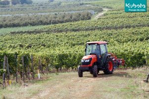 Ciągnik sadowniczy 7040N