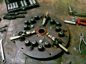 Docisk sprzęgła T25A