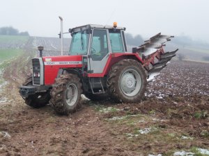 Massey Ferguson 1004T + Krone halla