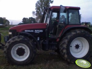 New Holland M135