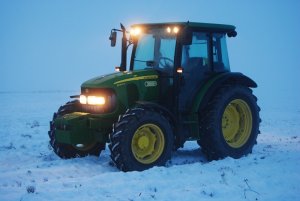 John Deere 5080M